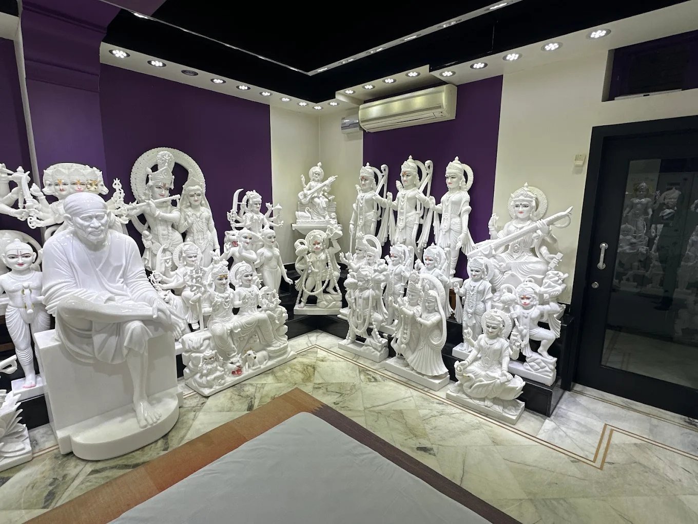 Pandey Moorti Art showroom – marble statues Jaipur