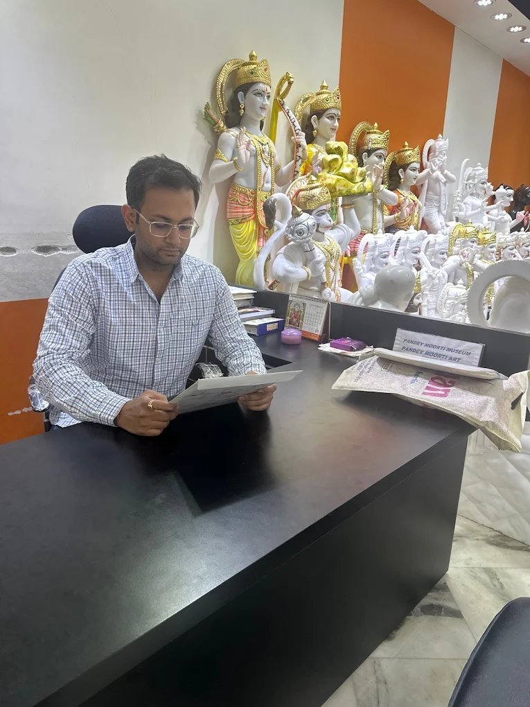 Pandey Moorti Art founder – marble moorti manufacturer Jaipur