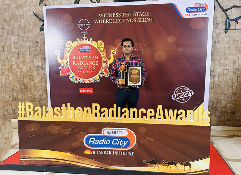 Pandey Moorti Art, Raghav Pandey being Awarded